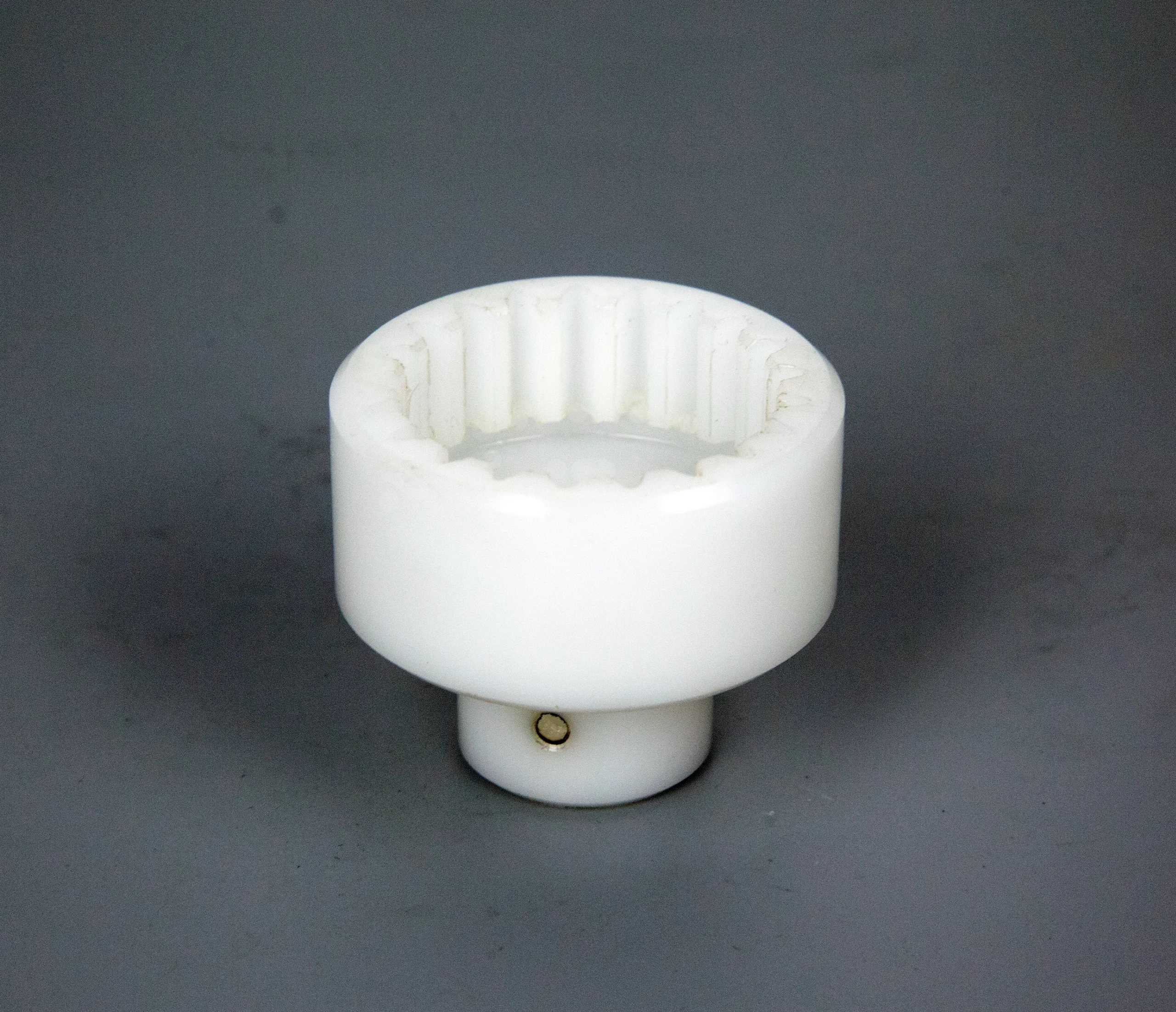 Нейлоновые зубчатые колеса2